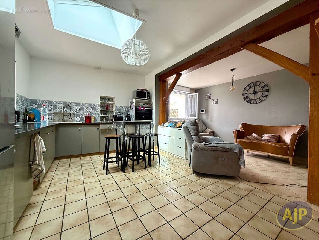 Maison à SAINTE-PAZANNE