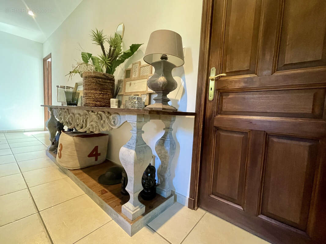 Maison à PERNES-LES-FONTAINES