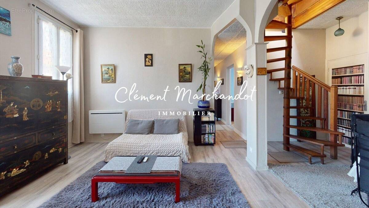 Photo 1 - Appartement à LES LILAS