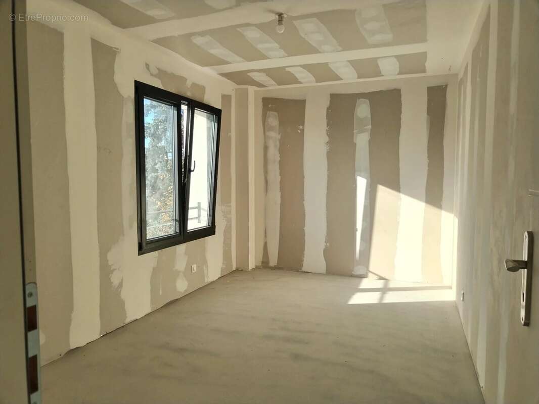 Maison à BOURRON-MARLOTTE