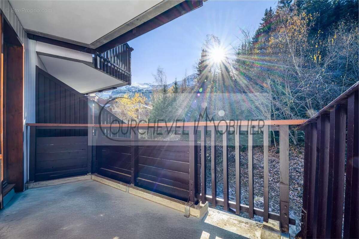 Appartement à LA PERRIERE