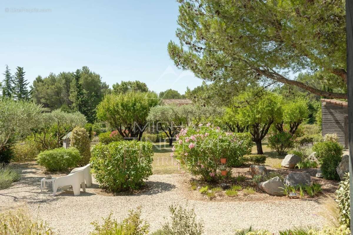 Maison à LOURMARIN