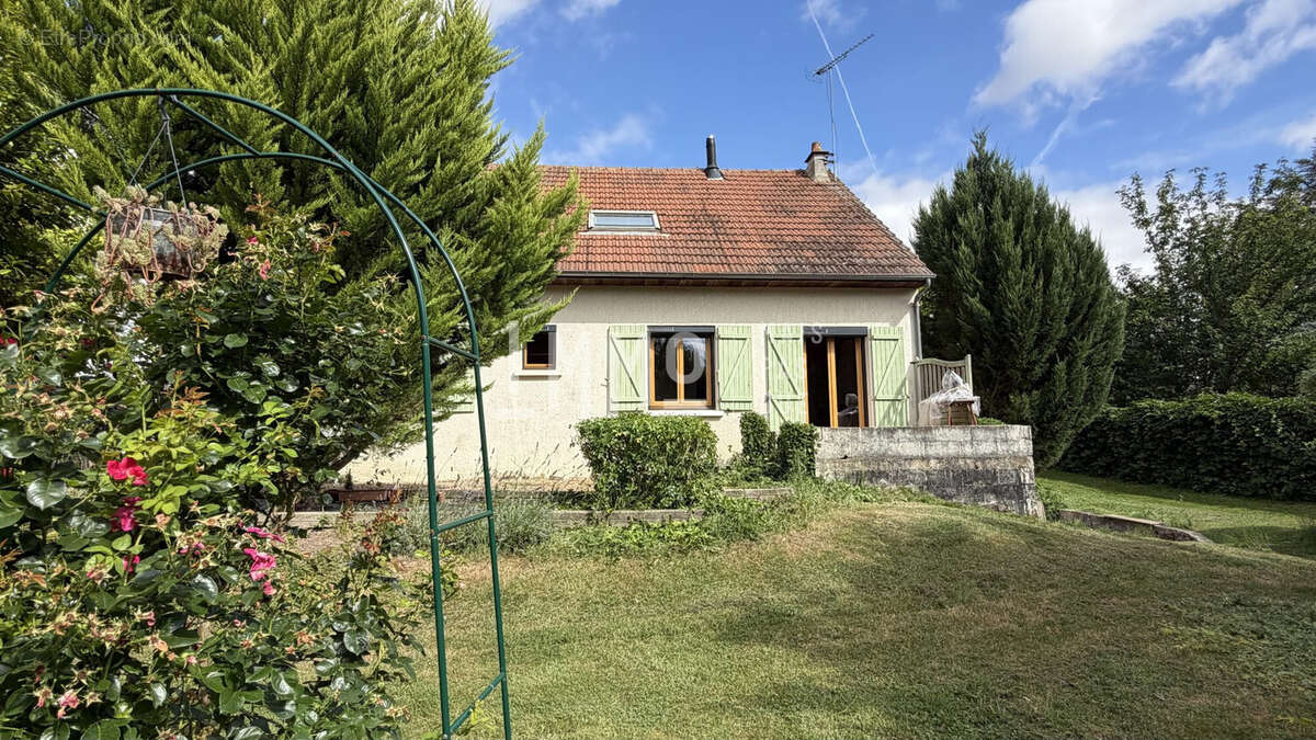 Maison 104 m² à Besse-Sur-Braye  - photo 6