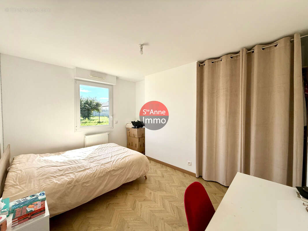 Vrely - pavillon individuelle - 106m2 - plain pied - 3 chambres - garage - jardin - cour - terrasse - photo 8