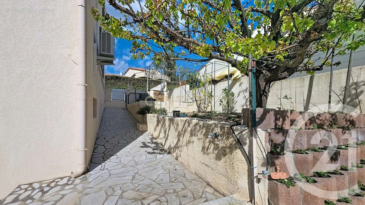 Maison 185 m² à Saint-Jean-De-Vedas  - photo 5