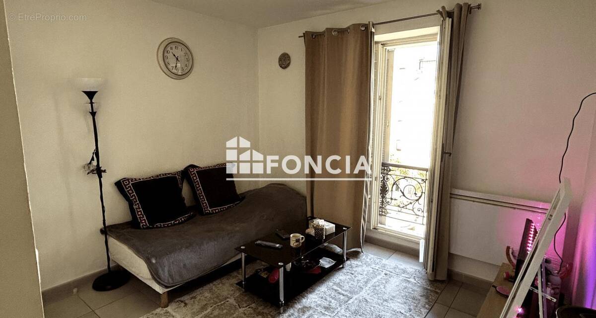 Appartement à MARSEILLE-1E