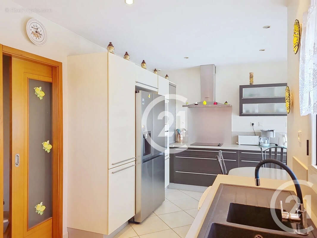 Maison à SAINT-CYPRIEN