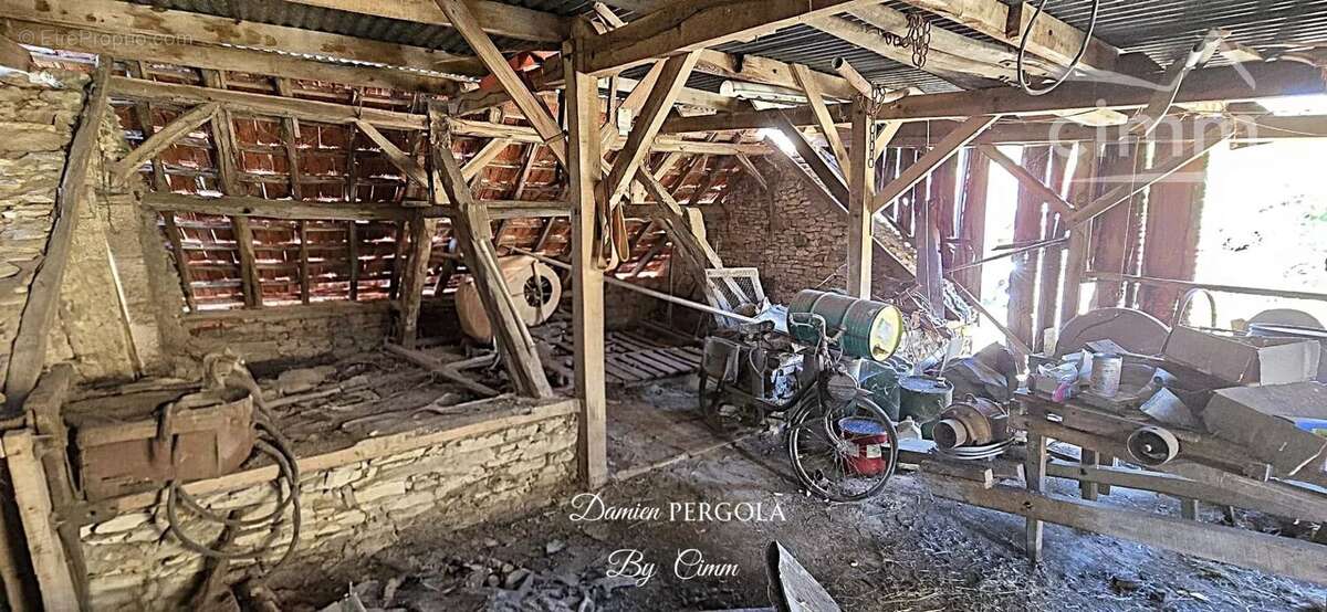 Corps de ferme avec près de 3 hectares et vue dominante – Bien rare à Montignac-Lascaux - photo 14