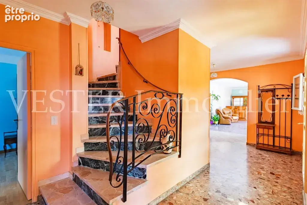 Cavaillon - villa 202 m² - 3641 m² terrain - 4 chambres - piscine - photo 3