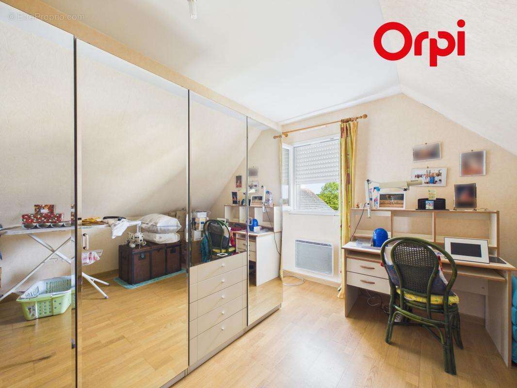 Maison 5 chambres à deux pas des commodités - photo 16