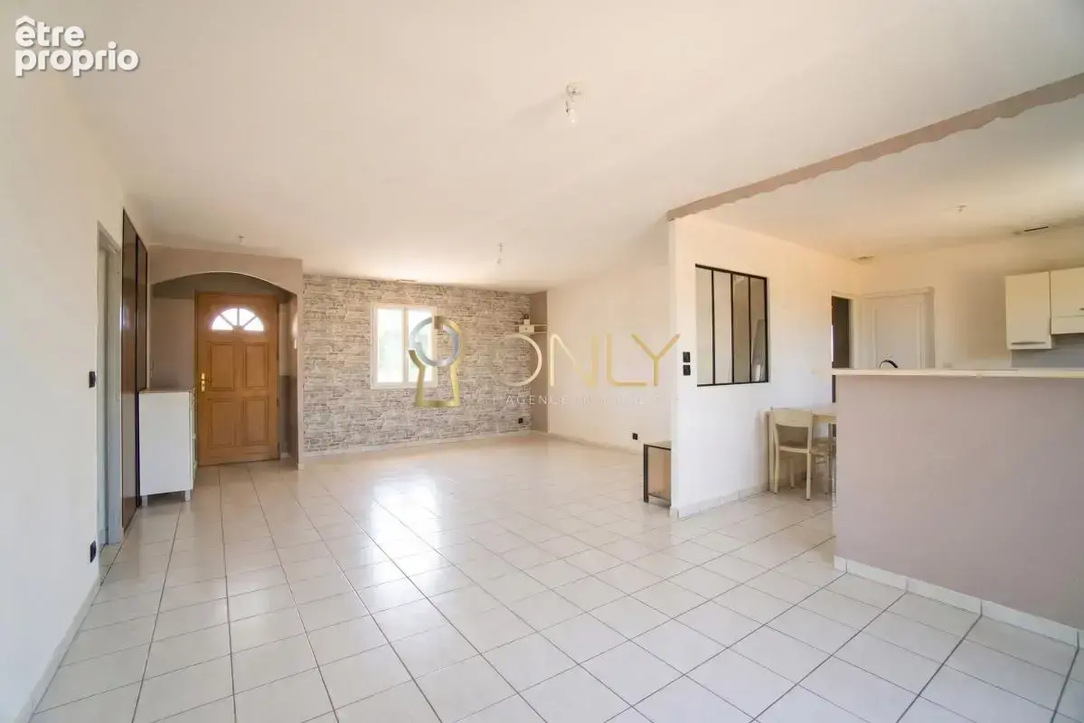 Leyment - Maison individuelle - 116m² - 5 chambres - photo 4