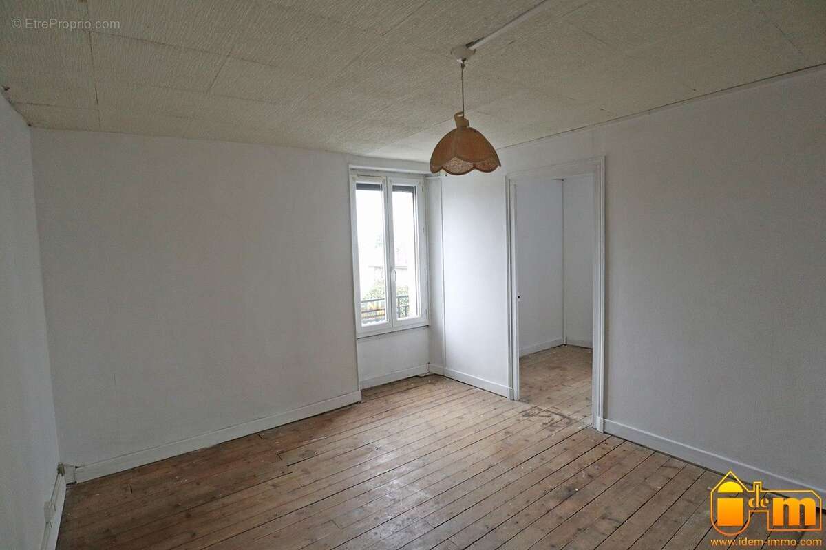 Maison à ETAMPES