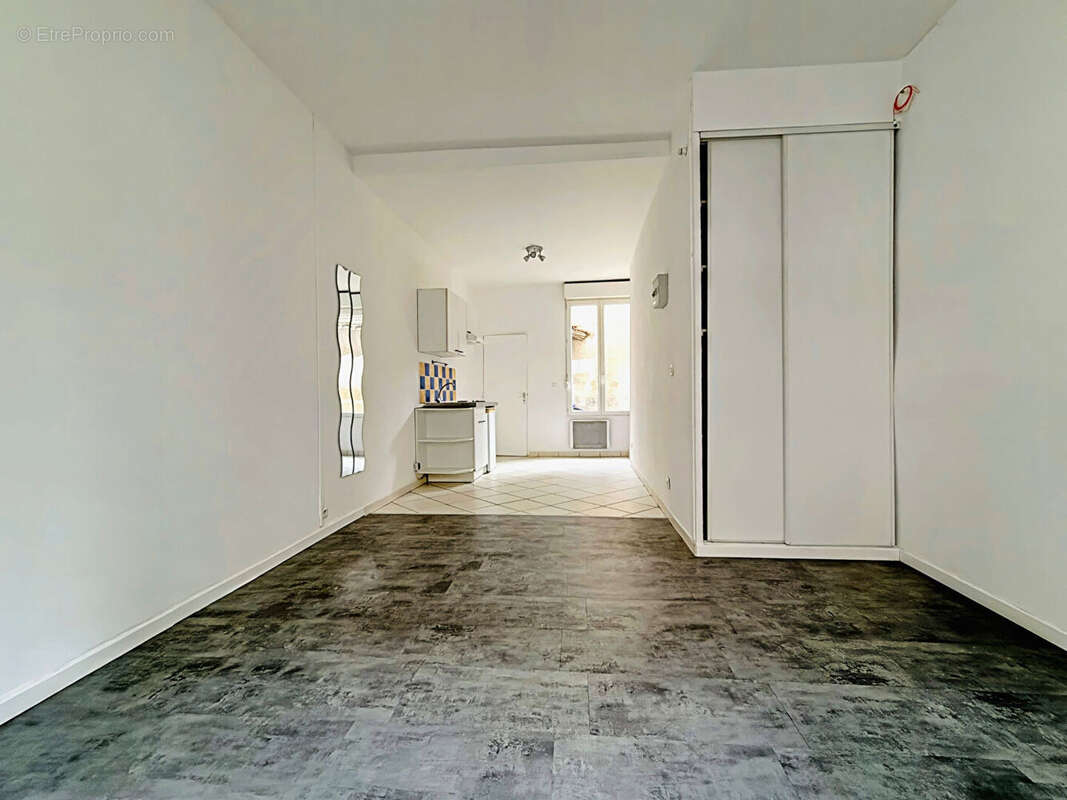 À vendre : Appartement 2 pièces à Reims, secteur Luton - photo 2