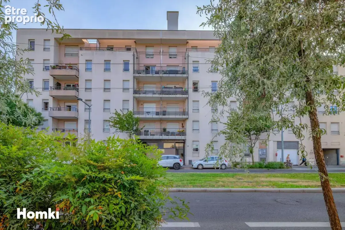 Appartement à LYON-8E