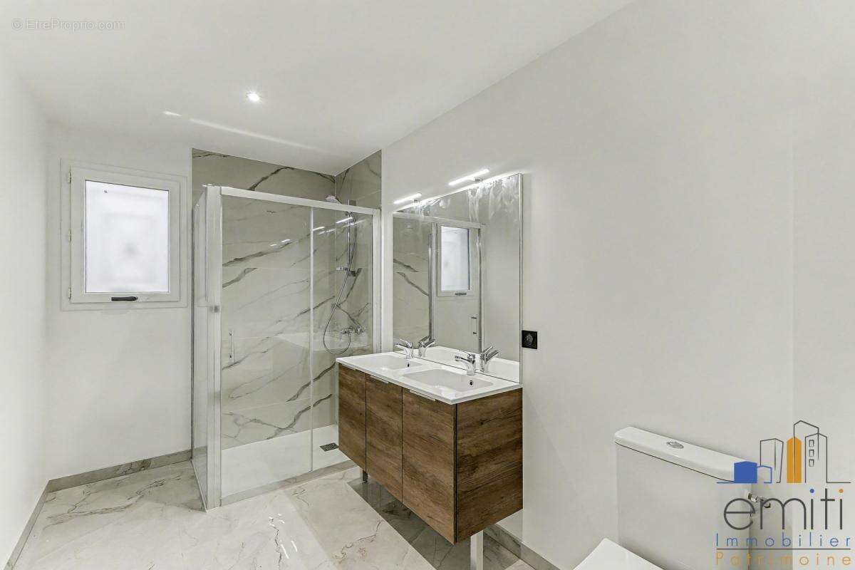 Maison à BRUGUIERES