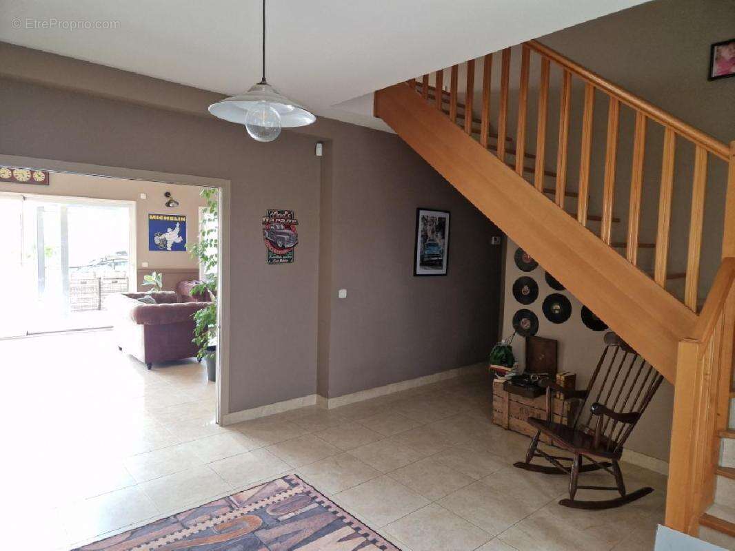 Maison à MANOU