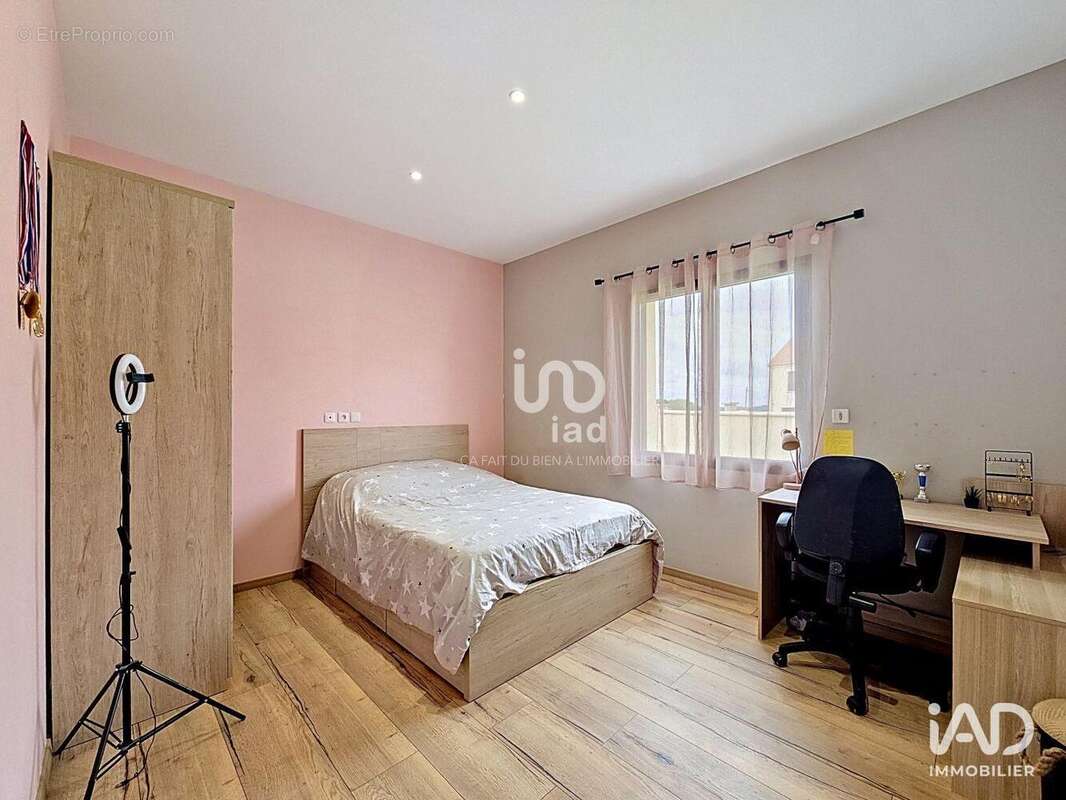 Maison 200 m² à Perdreauville  - photo 7