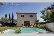 Maison à PEGOMAS