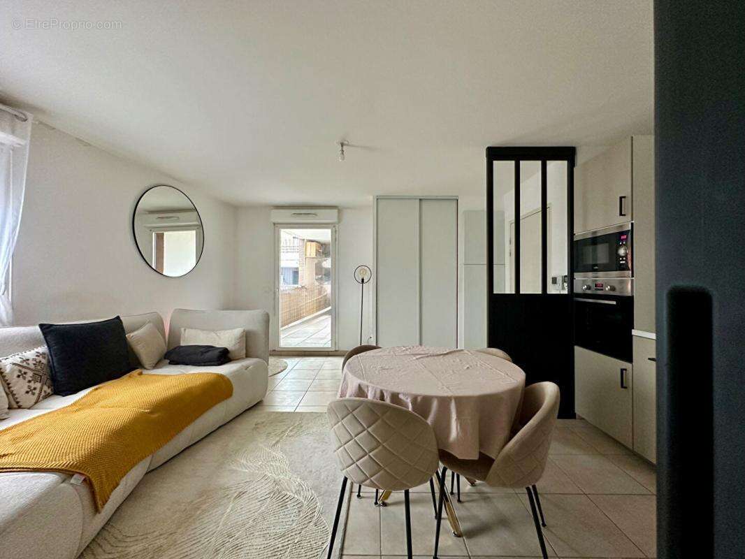 Appartement à SAINT-JEAN-DE-VEDAS