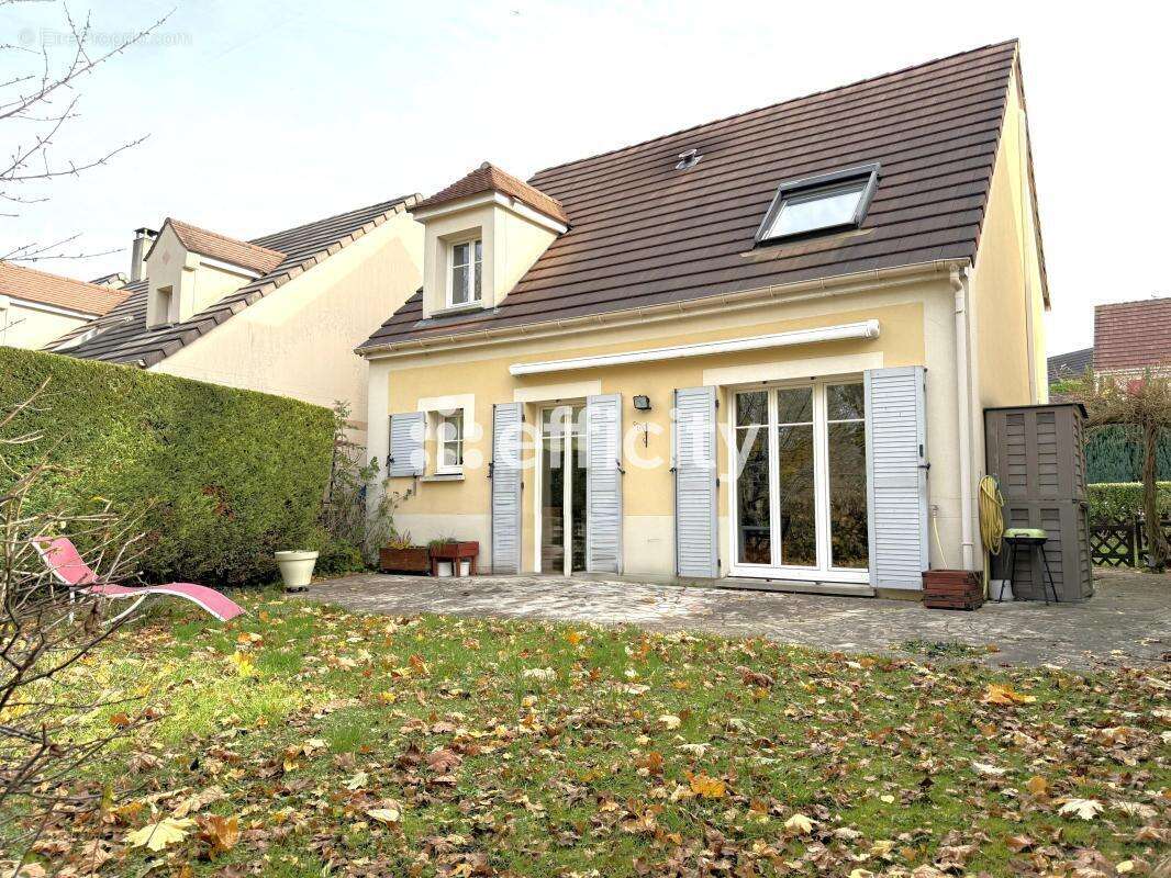 Maison à LA QUEUE-EN-BRIE