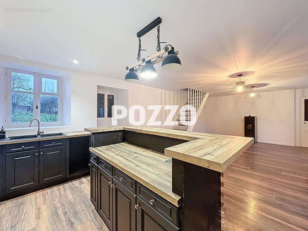 Maison à SAINT-SAUVEUR-LA-POMMERAYE