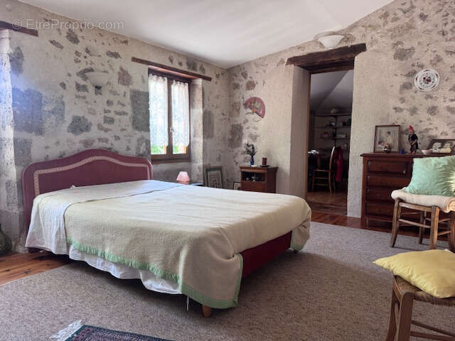 Maison à LAVARDAC