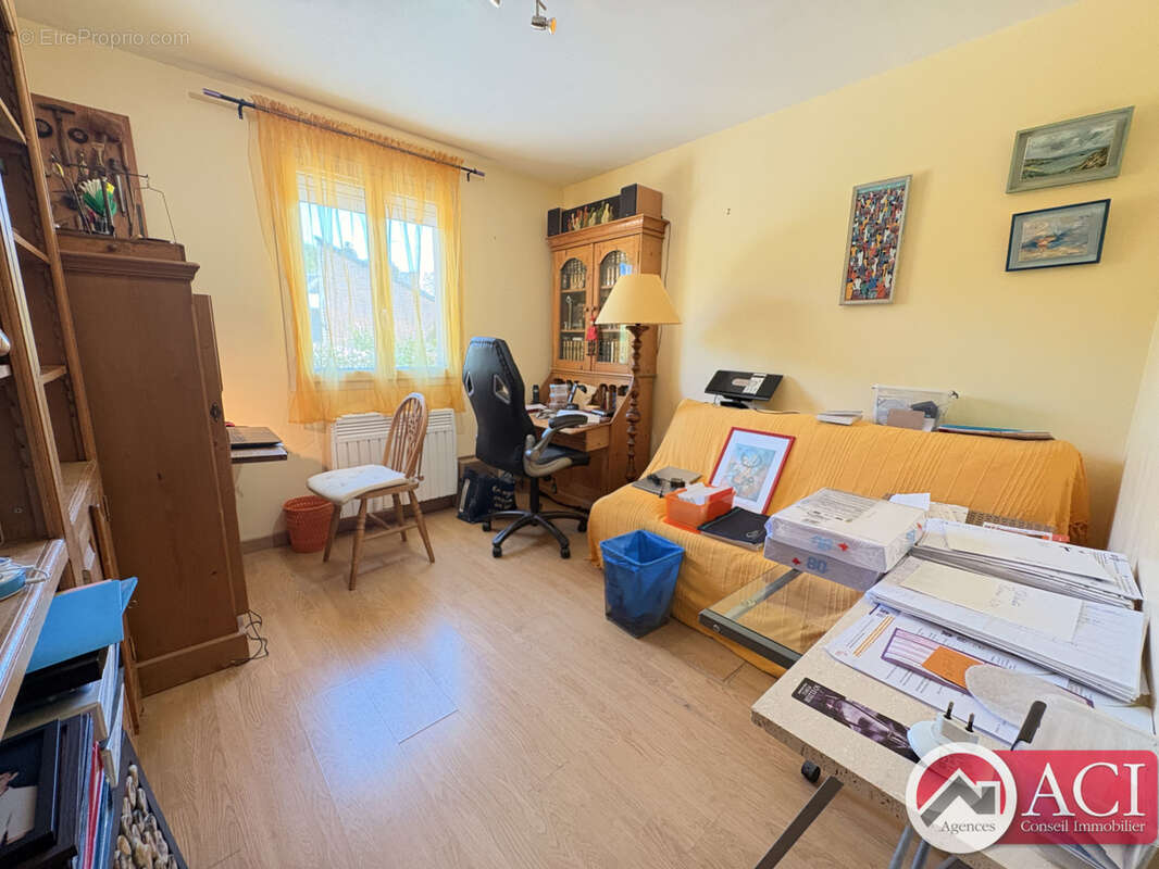 Maison 136 m² à Meru  - photo 5
