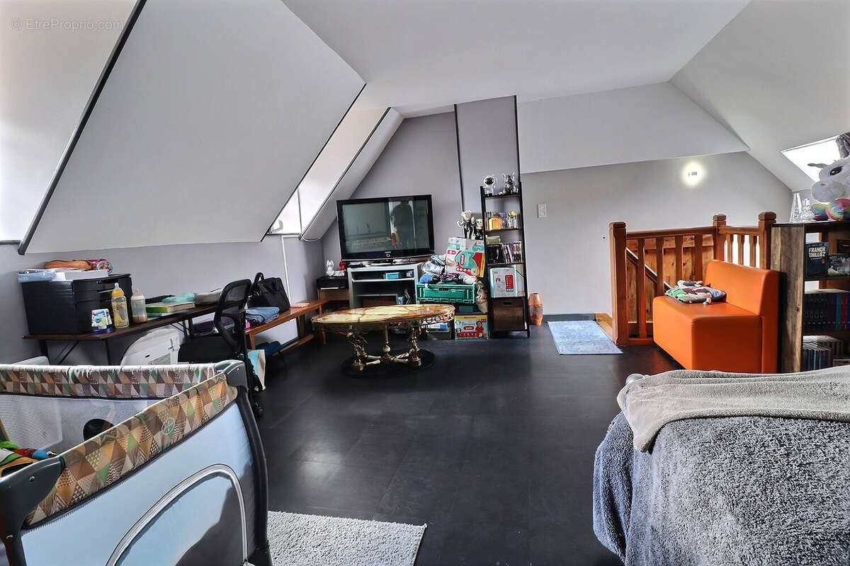 Maison à VILLENEUVE-EN-MONTAGNE