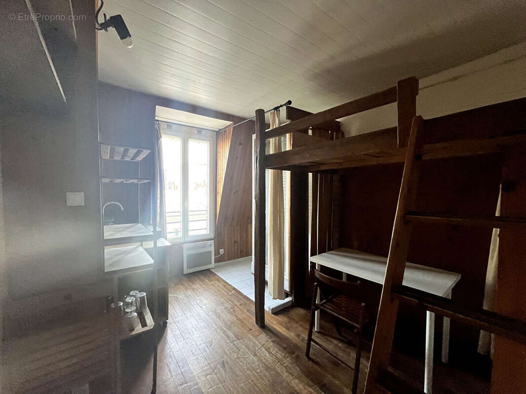 Appartement à PARIS-14E