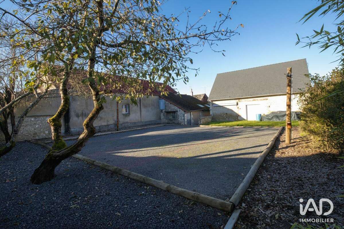 Commerce 135 m² à Herbault  - photo 6