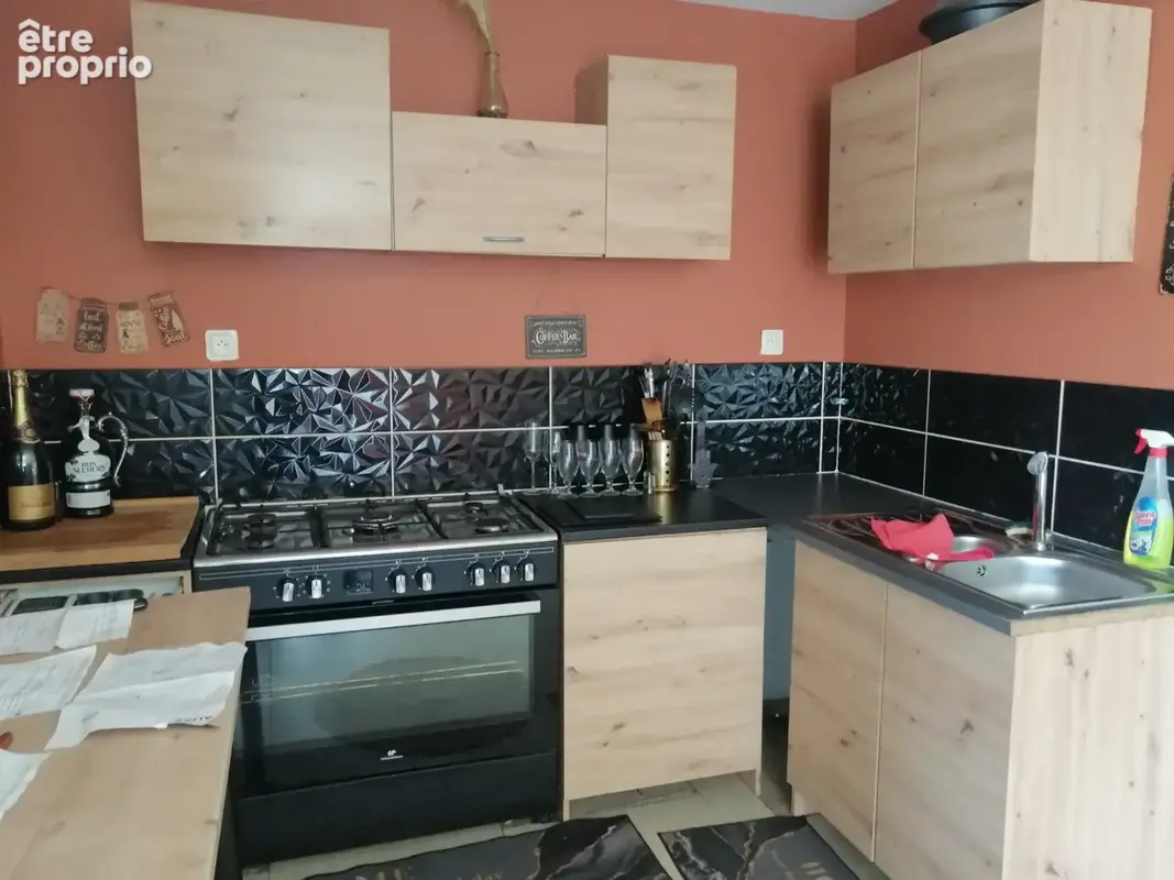 Nevers pavillon t.5  124 m2 hab. sur 1472 m2 - photo 6