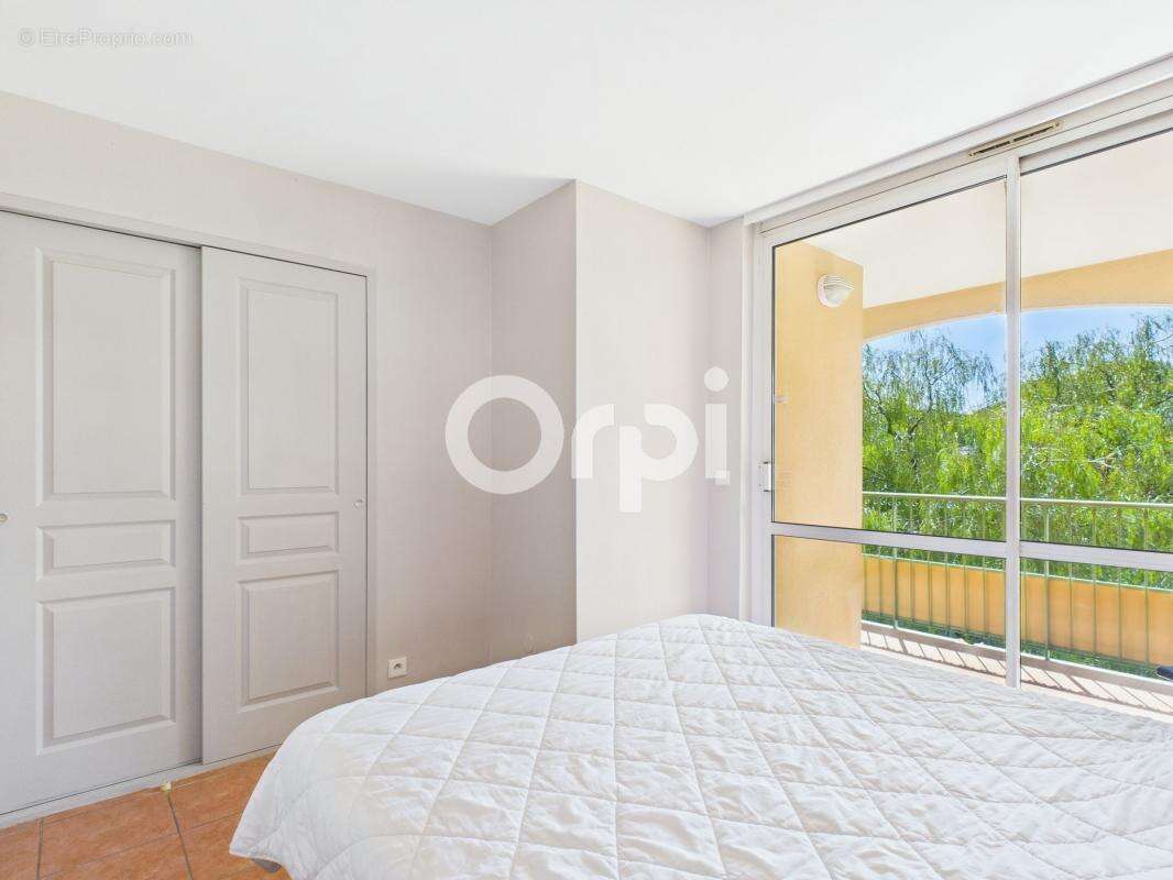 Appartement à MANDELIEU-LA-NAPOULE