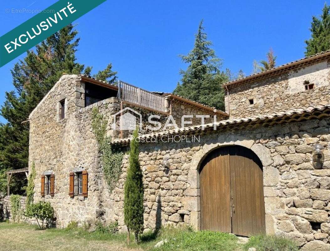 Maison 344 m² à Ardoix  - photo 6