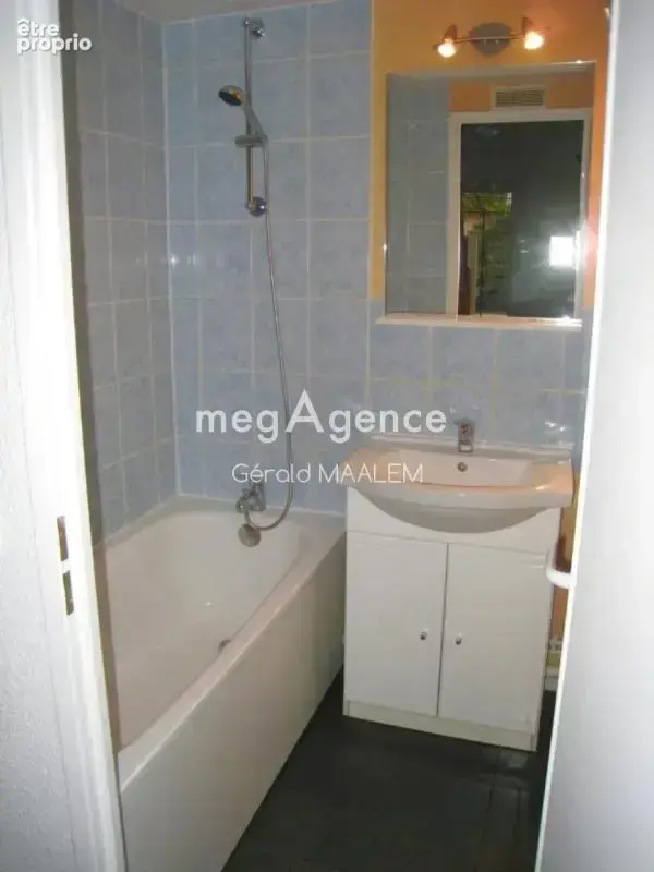 Mazet de 35m² avec parking à Vidauban - photo 8