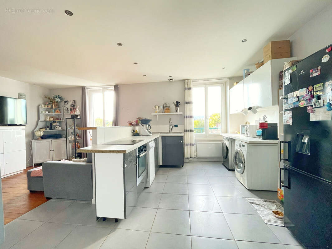 Appartement à GRIGNY