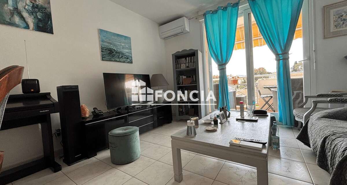 Appartement à HYERES