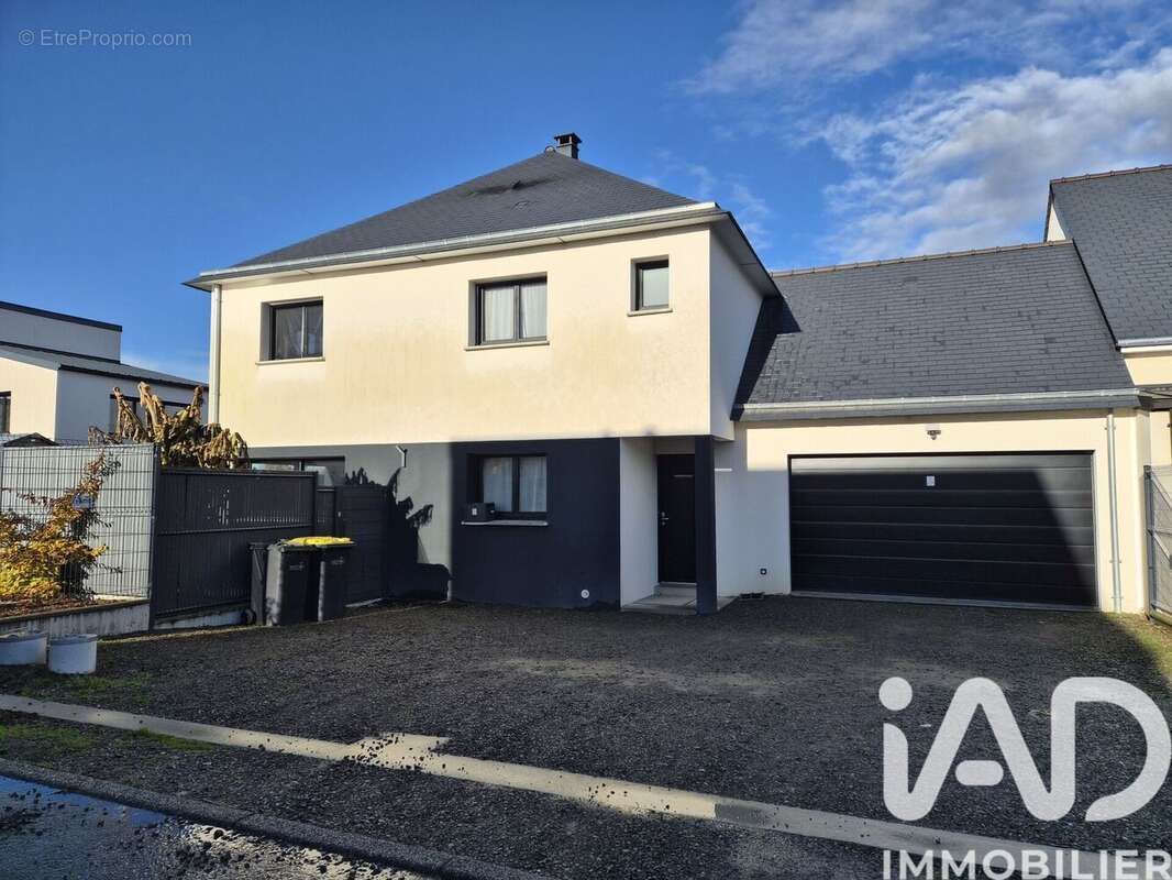 Photo 3 - Maison à FOUGERES