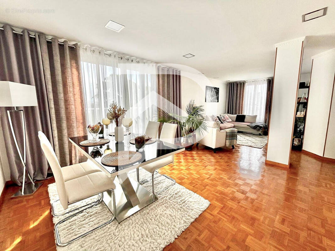 Appartement à SAINT-GRATIEN