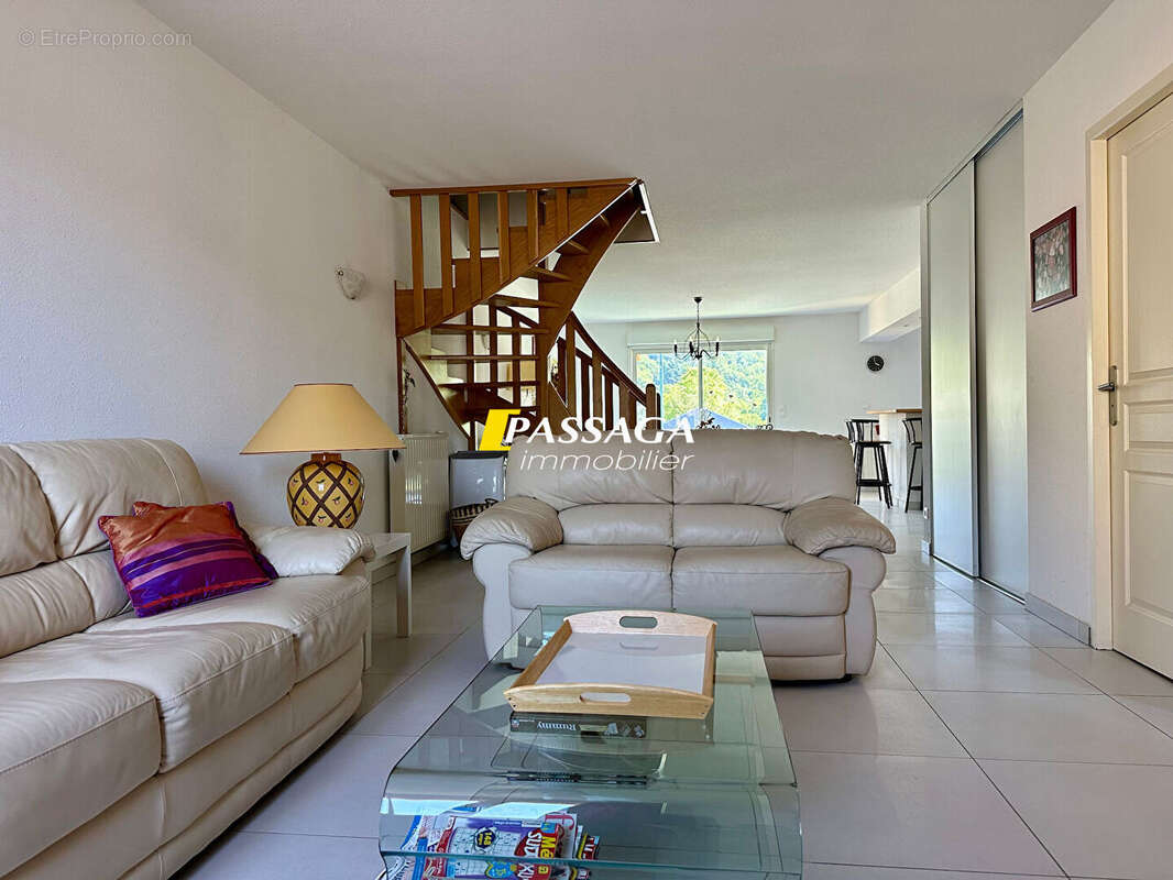 Appartement à SAINT-GENIEZ-D&#039;OLT