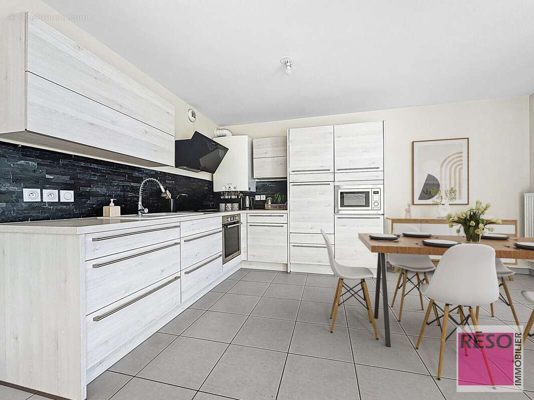Appartement à CONTAMINE-SUR-ARVE
