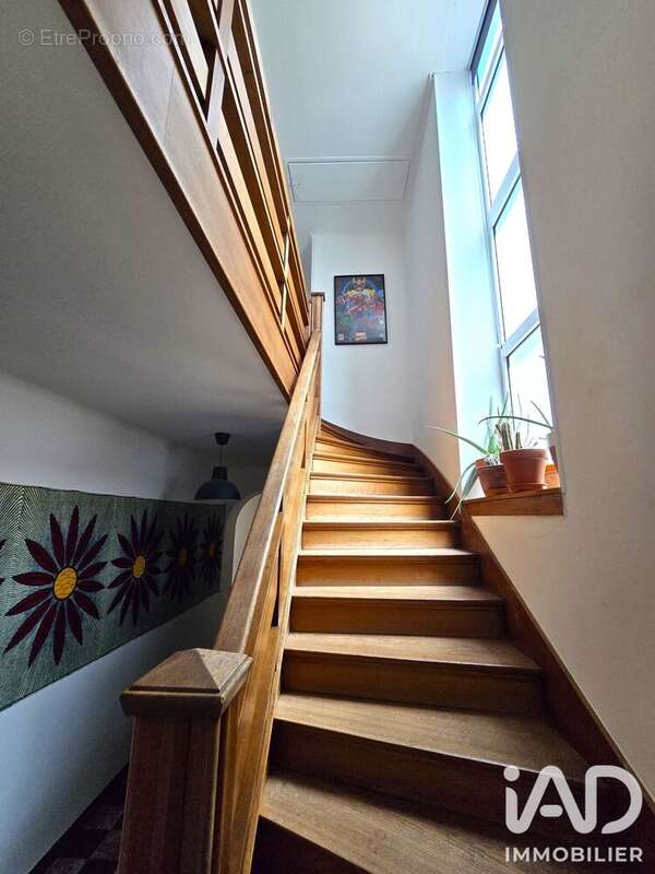 Maison 176 m² à Chateauroux  - photo 9