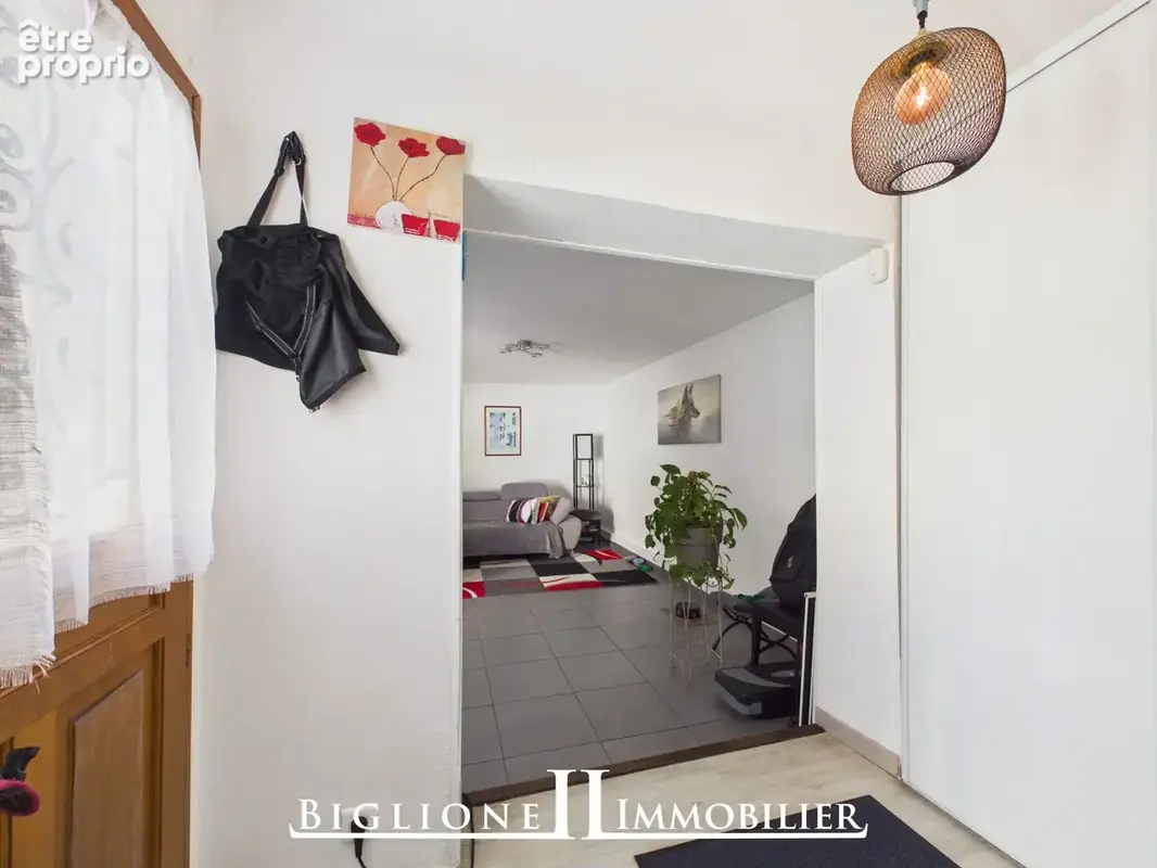 Maison 93 m² à Montfermeil  - photo 2
