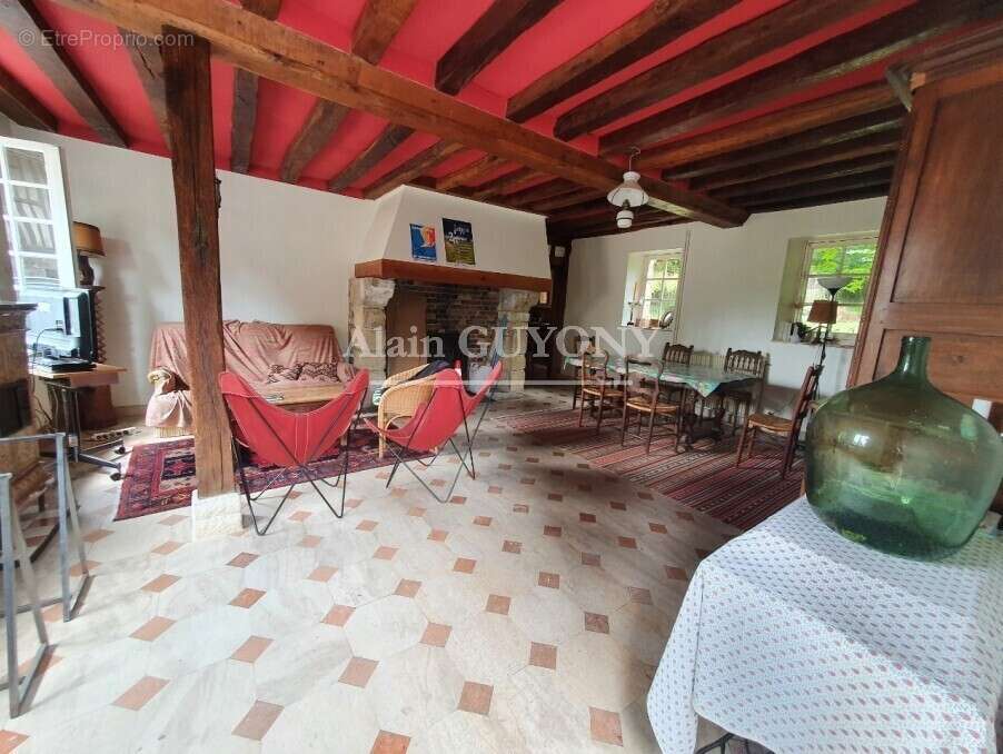 Maison à PONT-L&#039;EVEQUE