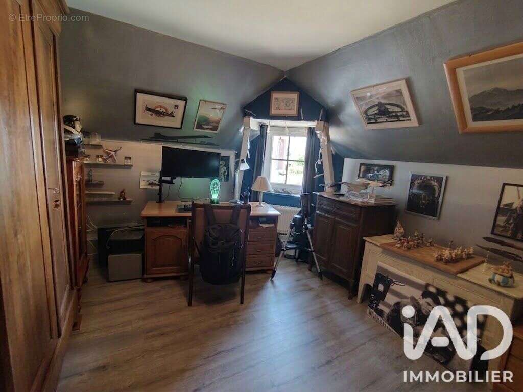 Maison 140 m² à Etreville  - photo 7