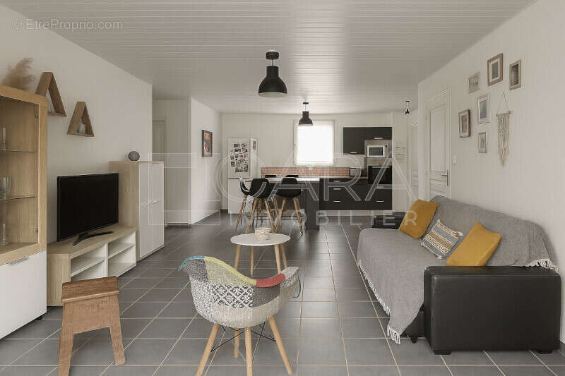 Séjour - Maison à MACOURIA