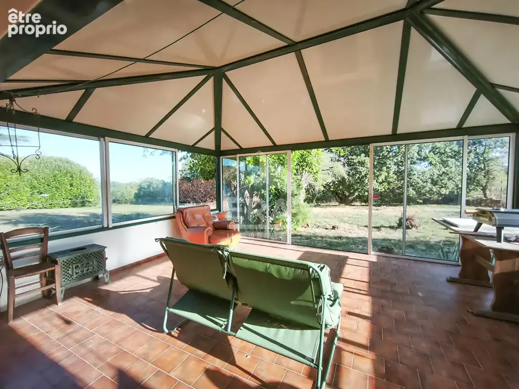 Maison de charme à finaliser, jardin naturel et dépendance pleine de possibilités - photo 7