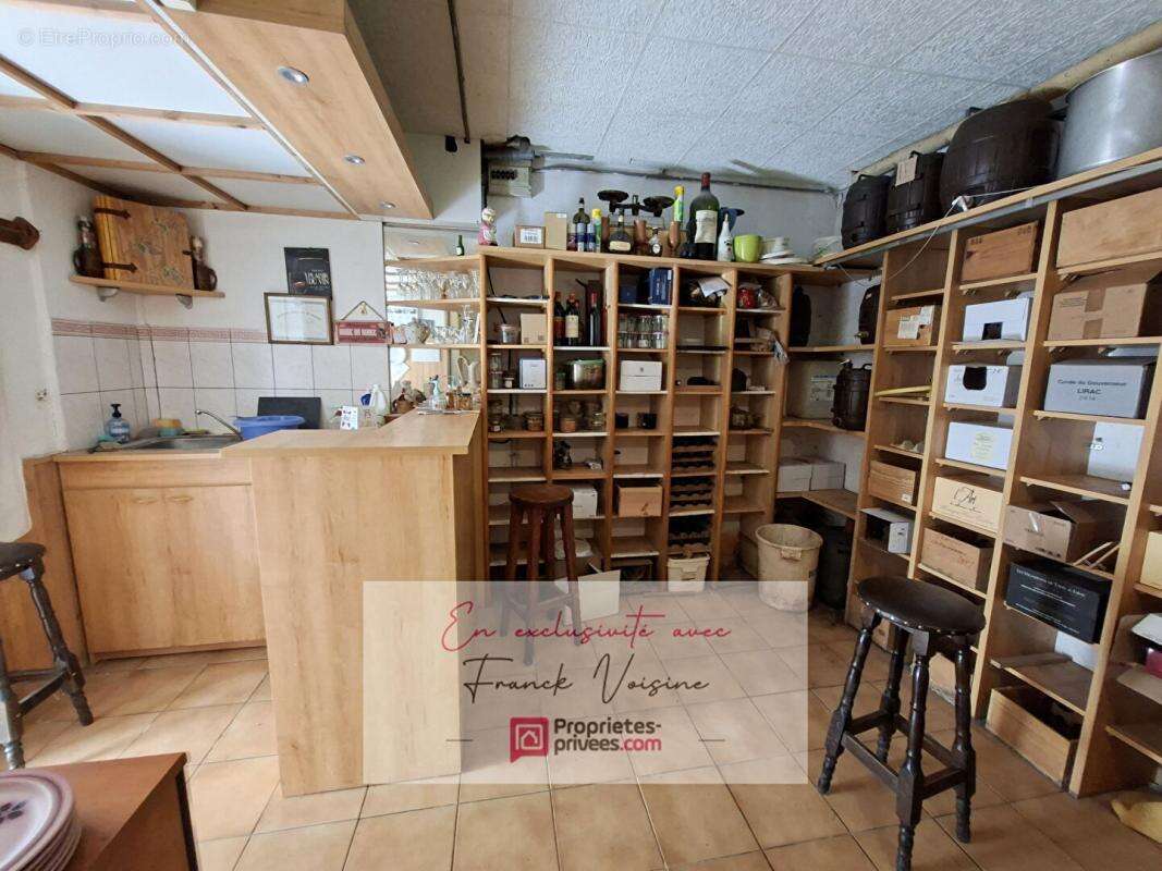 A VENDRE en exclusivité au Boupère, Maison de 190 m2 avec 4 chambres et 1 appartement sur un terrain de 1047 m2 env - photo 15