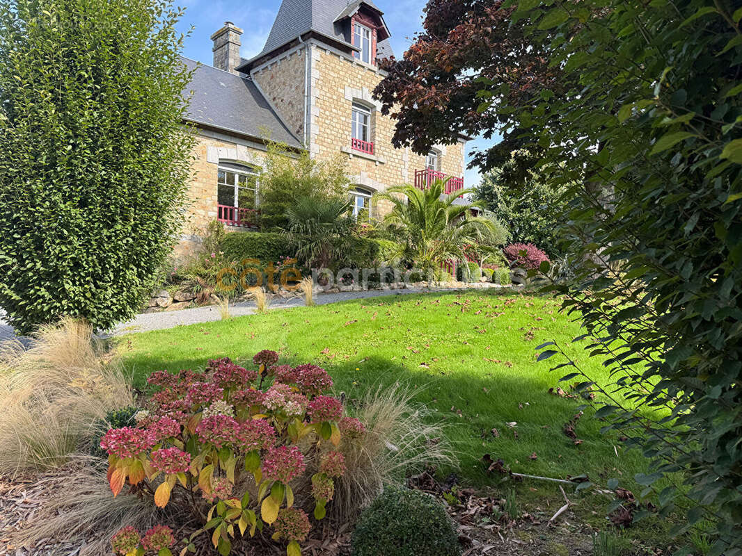Angey, Demeure de charme familiale 216m2 ,5 chambres ,Parc arboré & bassin naturel - photo 17