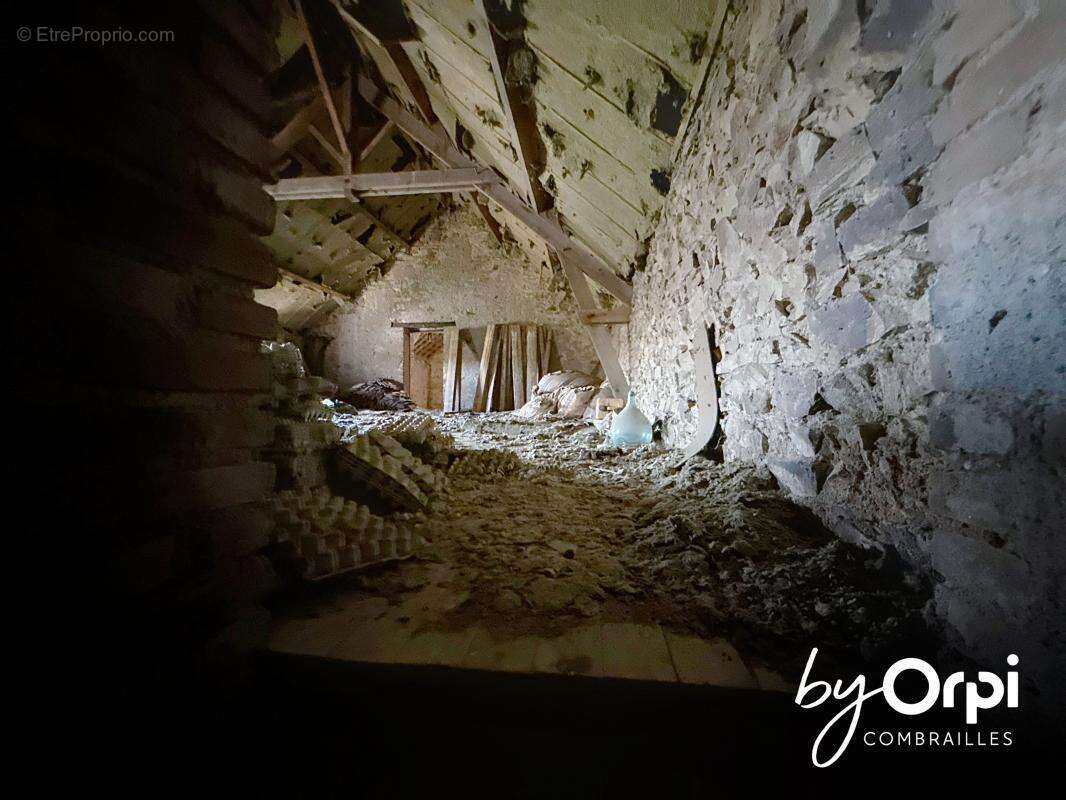 Maison à LOUROUX-DE-BOUBLE