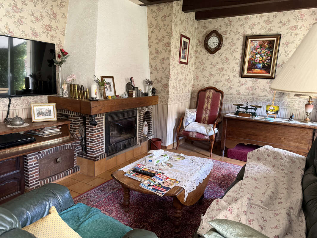 Maison à SAINT-SATUR